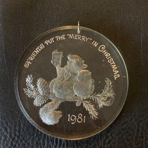 🍓 3/$20 Hallmark “Friends Put The ‘Merry’ in Christmas” 1981 Acrylic ornament